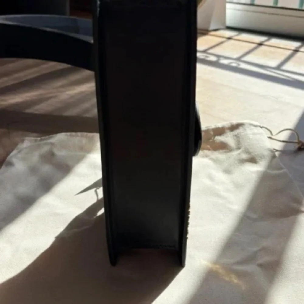 Jacquemus Black Leather Top-Handle Shoulder Bag with Gold Logo - Picture 5 of 7